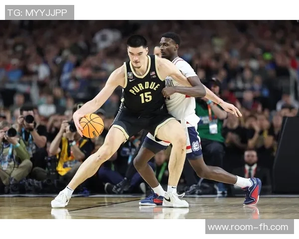 媒体人称卡尔克布伦纳大学时期与克林根齐名其表现实至名归