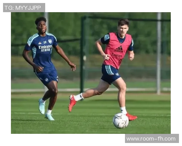 斯基拉透露科莫关注拉齐奥左后卫塔瓦雷斯阿森纳将获35转会分成